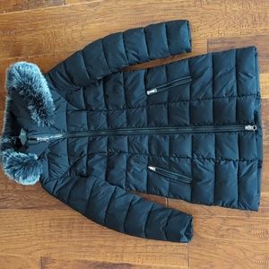 LAUNDRY BY SHELLI SEGAL Women's Puffer Jacket with Detachable Faux Fur Hood